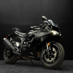 2024 KAWASAKI NINJA ZX-6R KRT EDITION