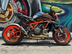 2022 KTM 1290 SUPERDUKE R EVO