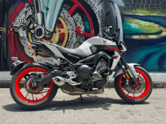 2019 YAMAHA MT-09
