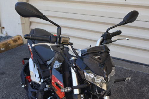 ia_1600000013-1.jpg ia_1600000013-1.jpg