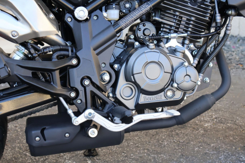 ia_1600000017-1.jpg ia_1600000017-1.jpg