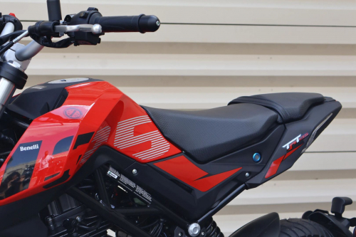 ia_1900000005-1.jpg ia_1900000005-1.jpg