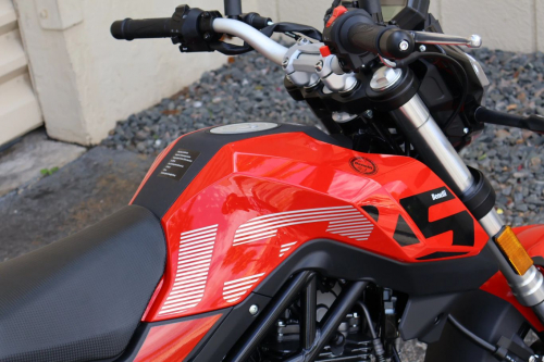 ia_1900000020-1.jpg ia_1900000020-1.jpg